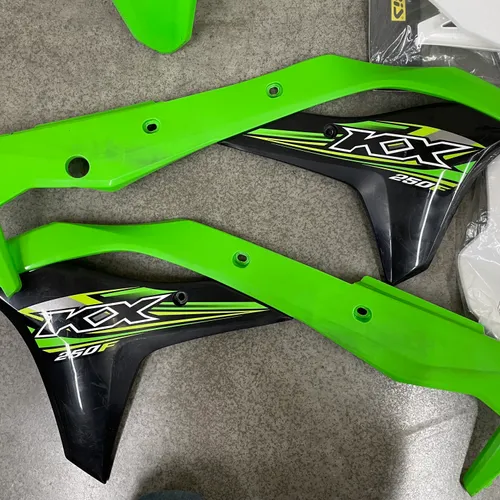 Kawasaki KX250F KX450F Plastic Set