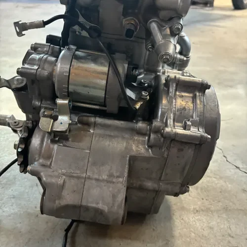 2023 honda CRF 250R Engine complete with harness 
