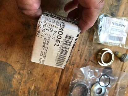 Ktm/ Husky Counter shaft seal/ bushing kit