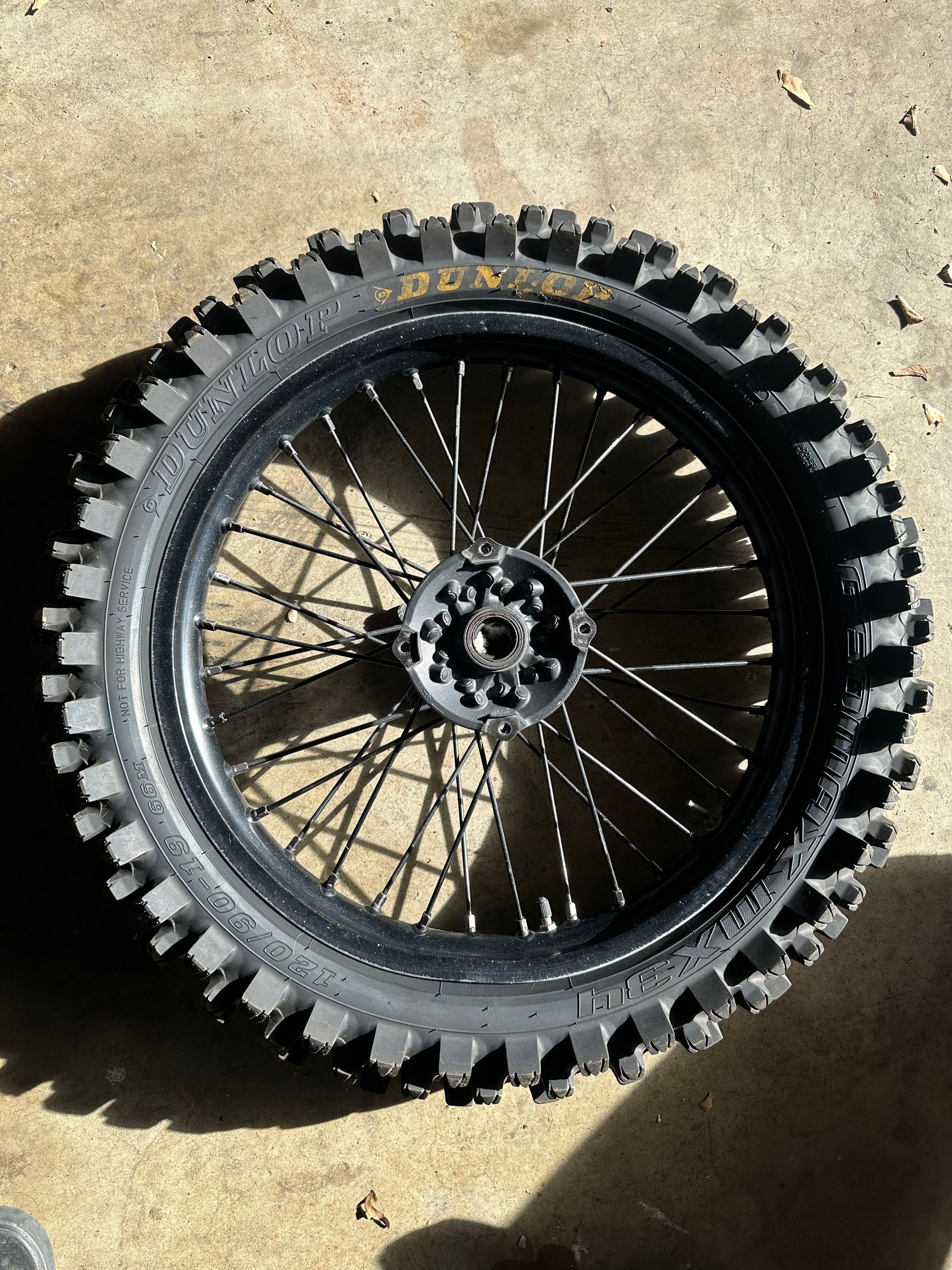 19-23 Kx 450 Rear Wheel broken