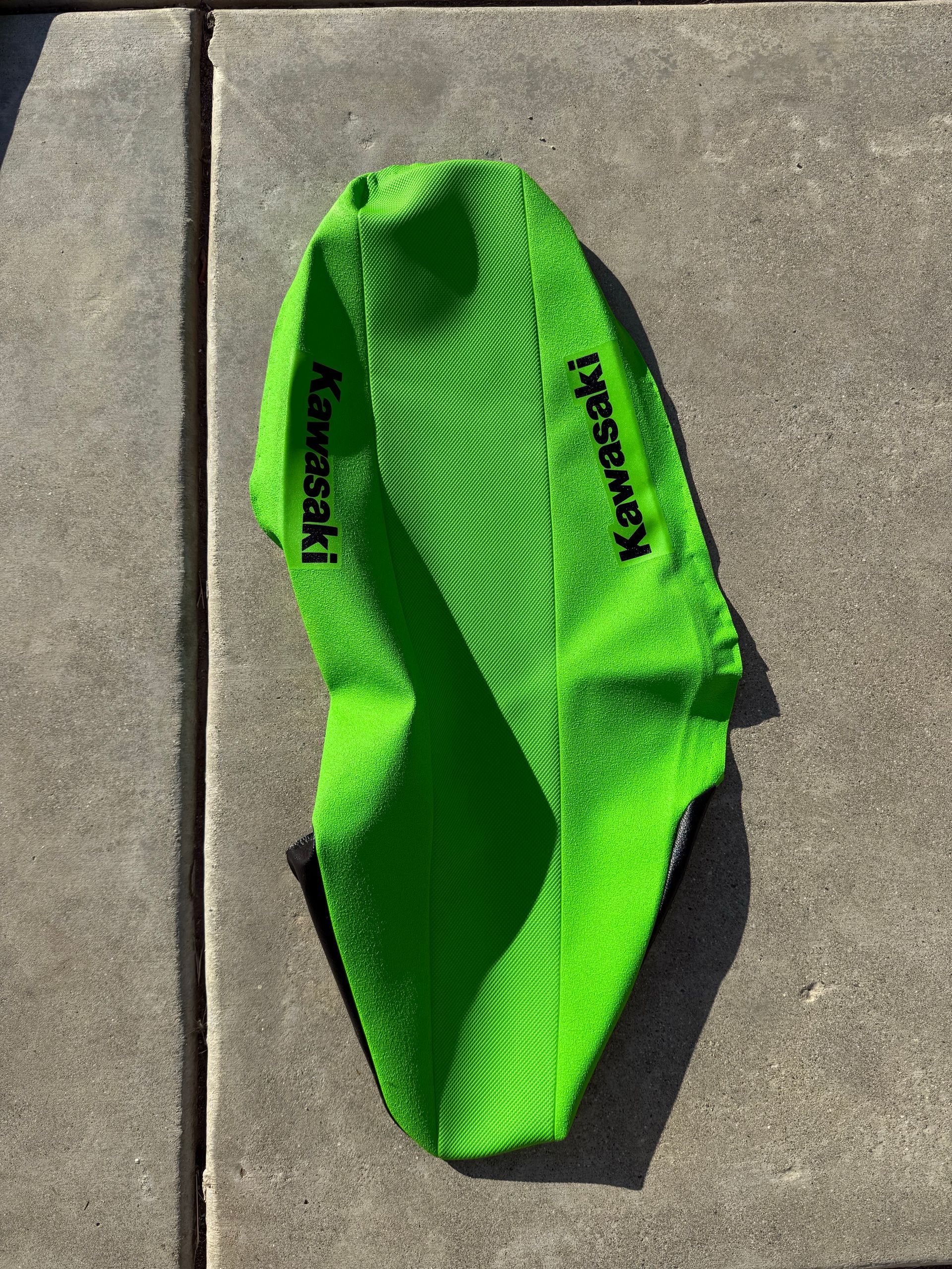 26 KX 450 OEM Seat Cover