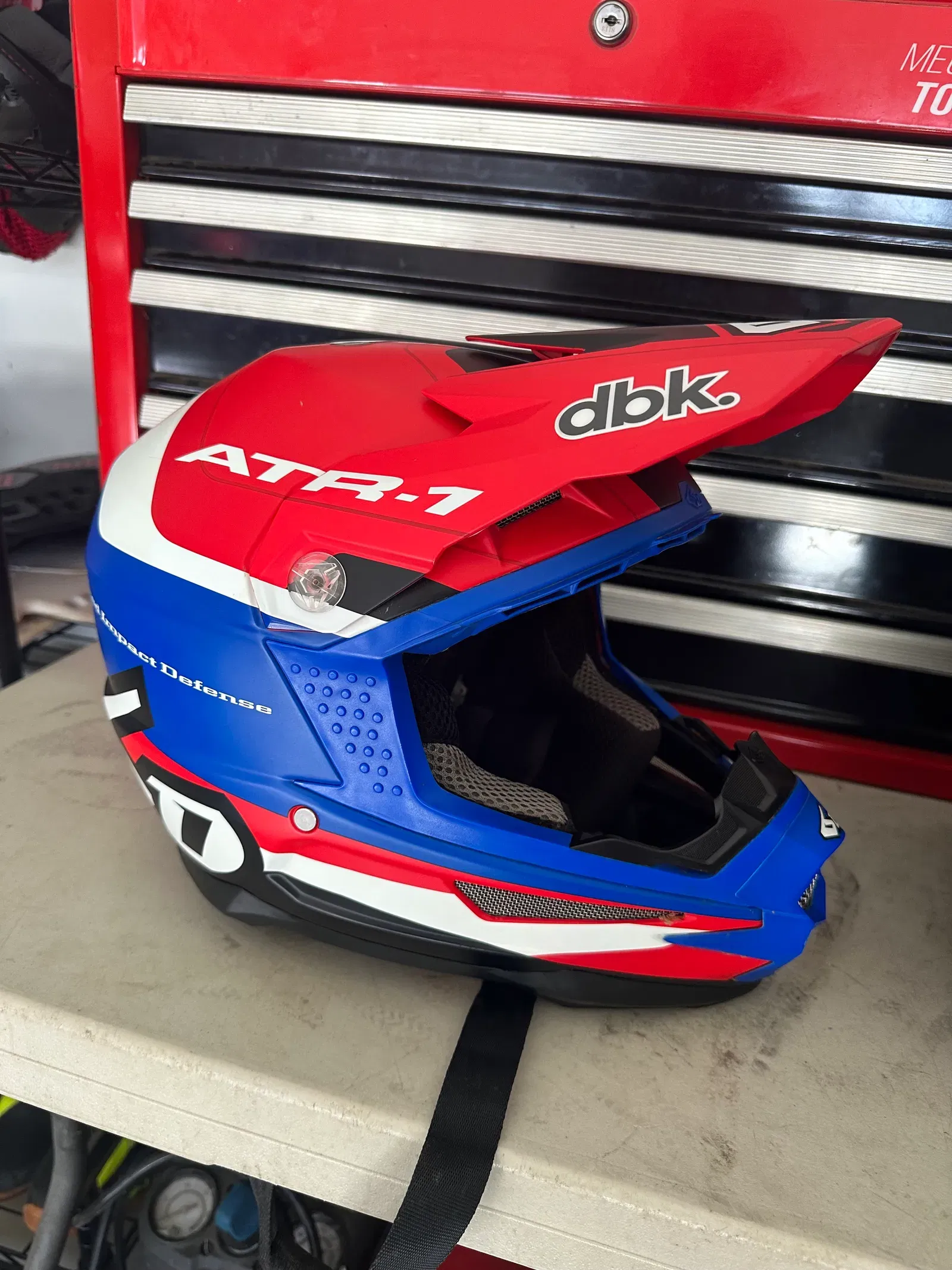 Offerta casco da motocross per bambini 6D ATR-2Y MINICROSS