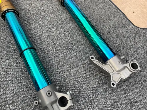 Showa A-Kit forks Shock clamps  Kawasaki 2024 Kx250f from Team Pro Circuit