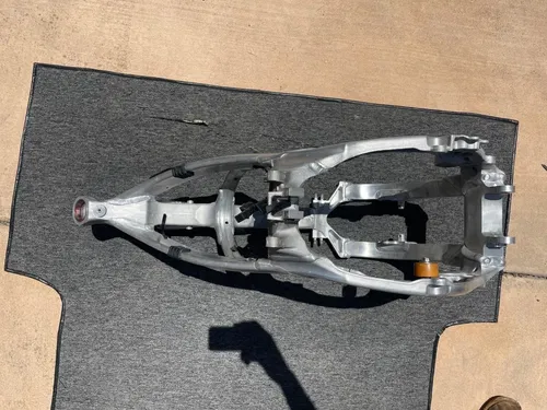 2024 KX250 main frame oem kawasaki kx250f 250f kx