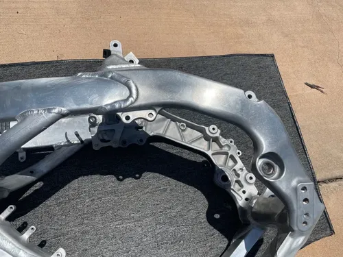 2024 KX250 main frame oem kawasaki kx250f 250f kx