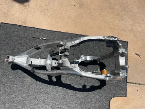 2024 KX250 main frame oem kawasaki kx250f 250f kx