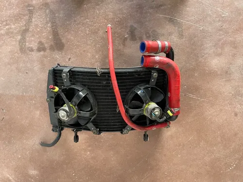DUCATI OEM 2.7 LITER 749 999  RADIATOR WITH  both FANS  & HOSES  999s 999r 749s