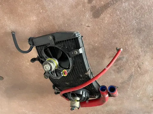 DUCATI OEM 2.7 LITER 749 999  RADIATOR WITH  both FANS  & HOSES  999s 999r 749s
