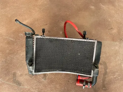 DUCATI OEM 2.7 LITER 749 999  RADIATOR WITH  both FANS  & HOSES  999s 999r 749s