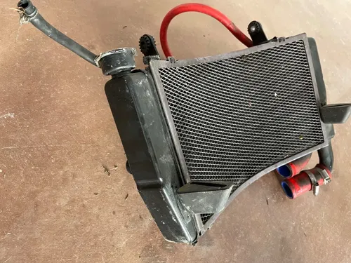 DUCATI OEM 2.7 LITER 749 999  RADIATOR WITH  both FANS  & HOSES  999s 999r 749s