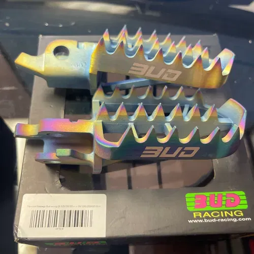 Titanium Footpegs Raibon