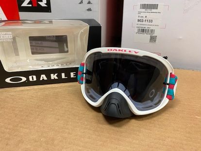 NEW Oakley O Frame 2.0 Pro Mx Chex w/ Light Grey Lens