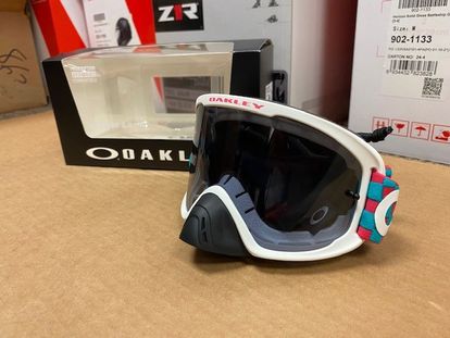 NEW Oakley O Frame 2.0 Pro Mx Chex w/ Light Grey Lens