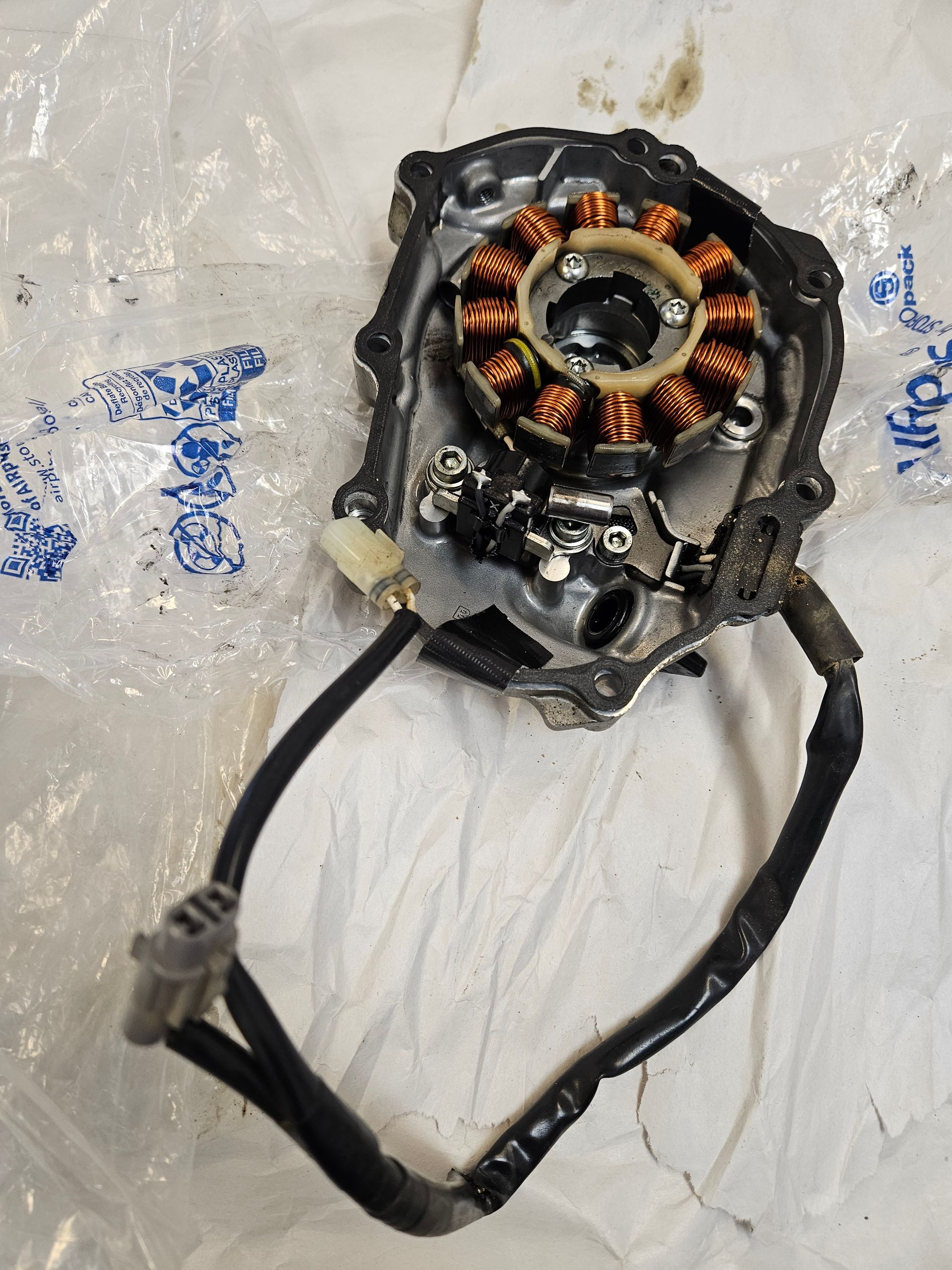 YZF 450 2018 - Stator/ Cover Complete 