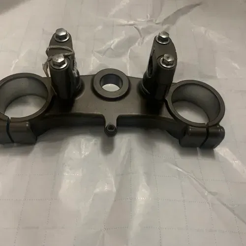 Top Clamp