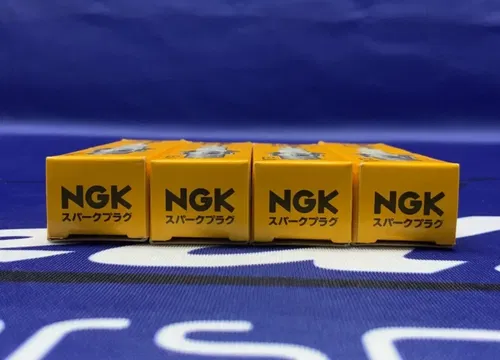 NGK Spark Plug (Pack of 4) CR9E
