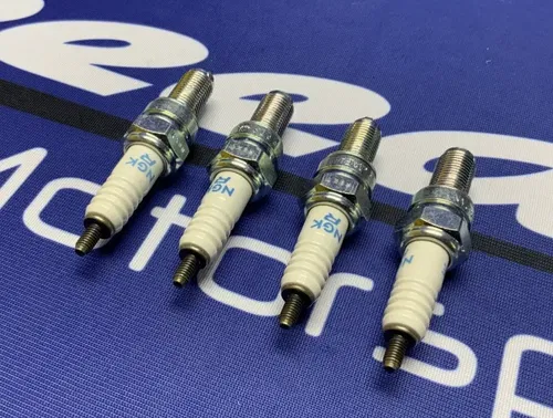 NGK Spark Plug (Pack of 4) CR9E