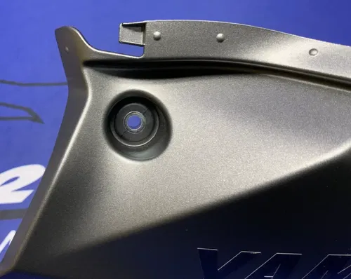 Yamaha Right Lower Fairing (Dark Gray) YZF-R6 2017-2024 OEM BN6-28395-00-P2