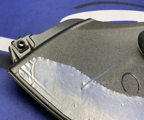 Yamaha Right Lower Fairing (Dark Gray) YZF-R6 2017-2024 OEM BN6-28395-00-P2