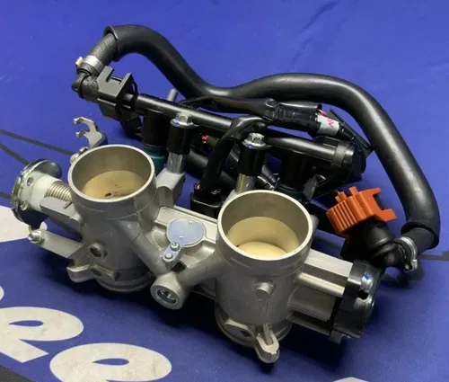 Yamaha Throttle Body Assy YZF-R7 2022-2024/ MT-07 2018-2024 OEM 1WS-13750-01-00