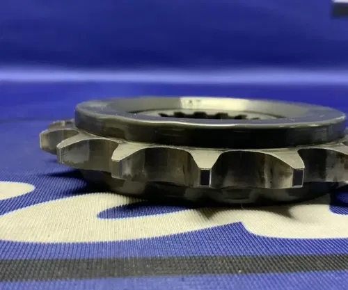 Yamaha Front Sprocket (16T) YZF-R9 2025 OEM 2CR-17460-00-00
