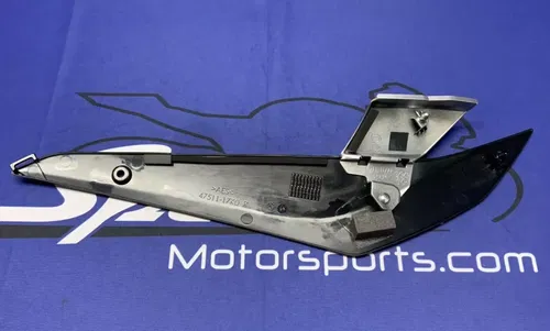 Suzuki Right Front Frame Cover GSXR-1000/R 2017-2025 OEM 47511-17K01