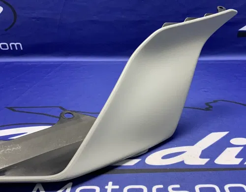Yamaha Left Tail Fairing (Gray & Blue) YZF-R6 2017-2024 OEM BN6-W2171-50-P5