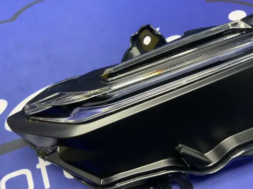 Yamaha Right Pilot Light YZF-R9 2025 OEM BKN-84302-00-00