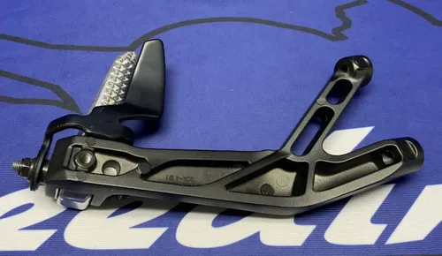 Yamaha Left Passenger Foot Rest YZF-R7 2022-2025 OEM 2CR-2741L-01-00