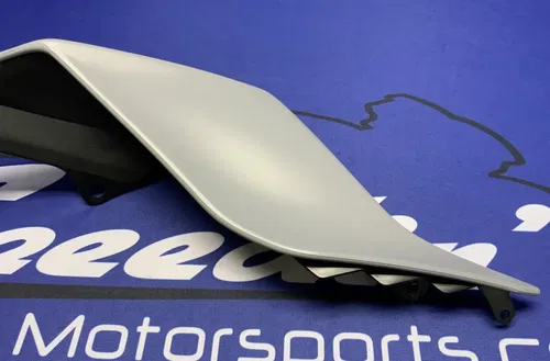 Yamaha Right Tail Fairing (Gray & Blue) YZF-R6 2017-2024 OEM BN6-W2172-50-P5