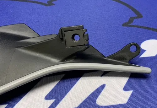 Yamaha Right Tail Fairing (Gray & Blue) YZF-R6 2017-2024 OEM BN6-W2172-50-P5