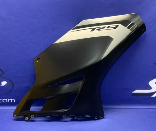 Yamaha Right Fairing (Black) YZF-R9 2025 OEM BKN-Y283V-10-P1