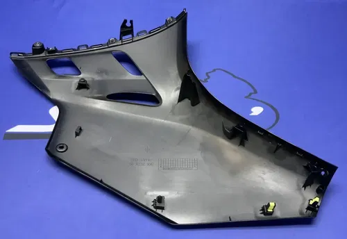 Yamaha Right Fairing (Black) YZF-R9 2025 OEM BKN-Y283V-10-P1