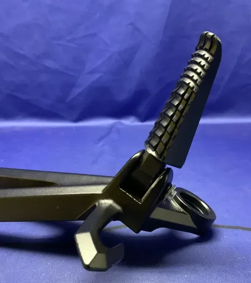 Suzuki Right Passenger Foot Rest GSXR 600/750 2016-2025 OEM 43600-14J30