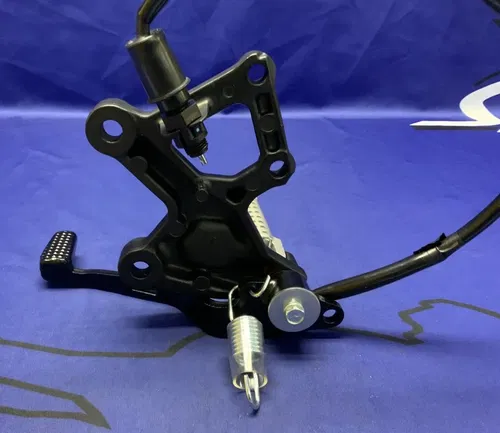 Kawasaki Right Rear Set Assembly (Black) ZX-4R/RR 2023-2025 OEM 35063-1487-18R
