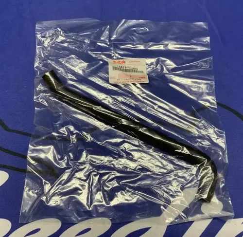 Suzuki Outlet Hose GSXR 600/750 2006-2007 OEM 16471-01H00