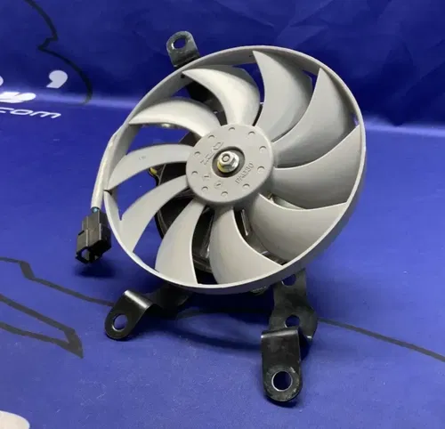 Yamaha Radiator Fan Right Side YZF-R6 2006-2024 OEM 2C0-12405-10-00