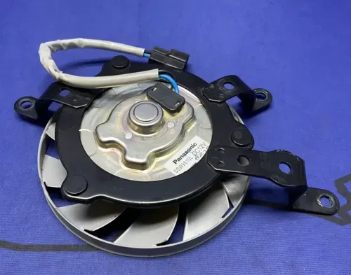Yamaha Radiator Fan Right Side YZF-R6 2006-2024 OEM 2C0-12405-10-00
