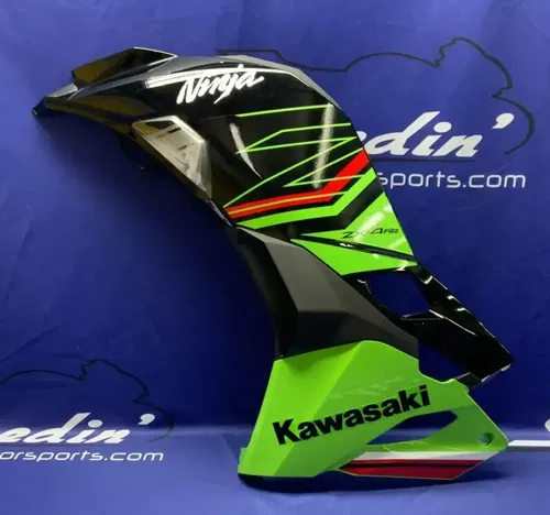 Kawasaki Left Complete Fairing W/ Turn Signal ZX-4R/RR 23-25 OEM 55028-0872-660