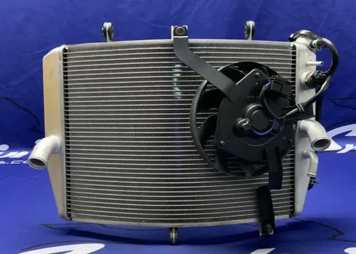Suzuki Radiator Assembly W/ Fan GSXR 600 2004-2005 OEM 17800-29G00