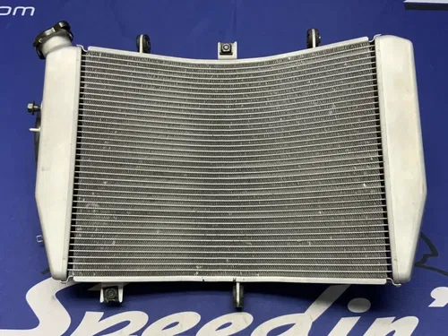 Suzuki Radiator Assembly W/ Fan GSXR 600 2004-2005 OEM 17800-29G00