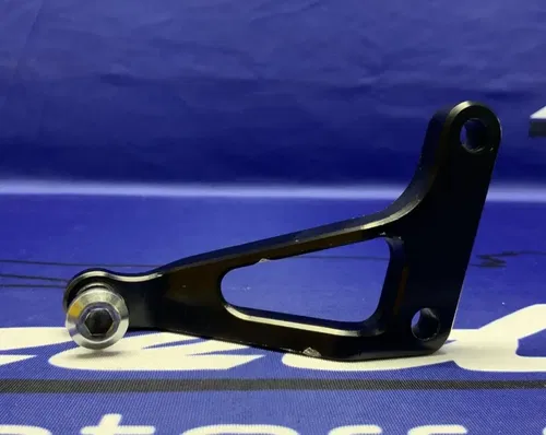 Graves Motorsports Steering Damper Mount Kit YZF-R6 2017-2025 DMY-17R6-K