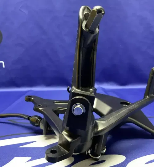 Suzuki Right Rear Set W/ Brake lever & Switch GSXR-1000R 2017-25 OEM 43511-17K00