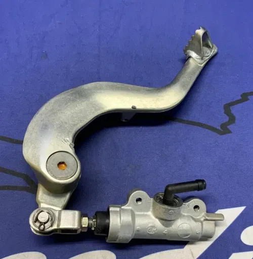 Yamaha Rear Master Cylinder Assembly YZ125 1998 OEM 3SP-2583V-00-00