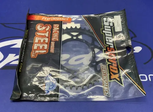 Supersprox Rear Edge Sprocket 43T (Black) YZF-R6 2006-2018 RFA-480-43-BLK