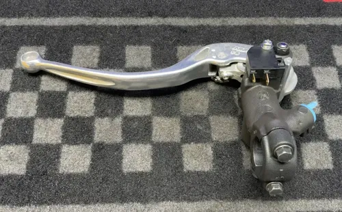 Yamaha Front Brake Master Cylinder Assembly YZF-R6 2017-2024 OEM 2CR-2580A-00-00