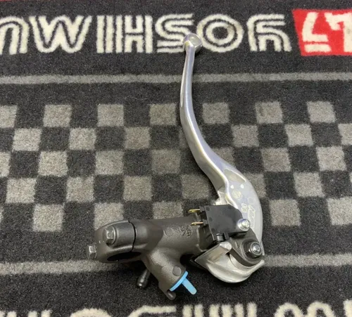 Yamaha Front Brake Master Cylinder Assembly YZF-R6 2017-2024 OEM 2CR-2580A-00-00