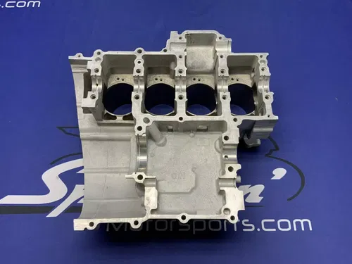 Suzuki Crankcase Set 2mm Overbore W/ J.E Pistons GSXR 600 06-07 OEM 11301-01822