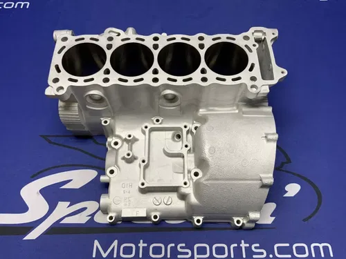 Suzuki Crankcase Set 2mm Overbore W/ J.E Pistons GSXR 600 06-07 OEM 11301-01822