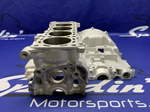 Suzuki Crankcase Set 2mm Overbore W/ J.E Pistons GSXR 600 06-07 OEM 11301-01822